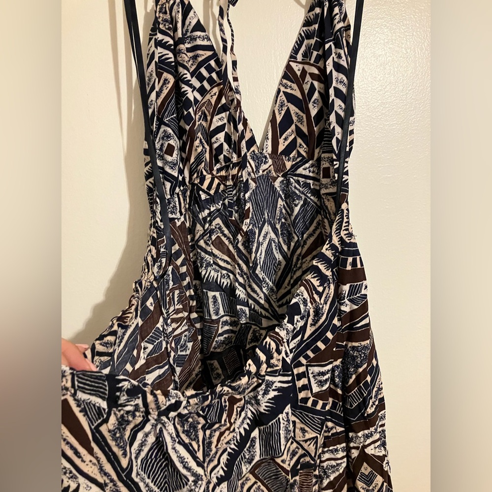 NWT BCBG halter dress - Picture 10 of 11